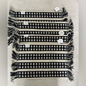 Danica Heirloom set of 4 woven cotton placemat